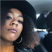 ragazza italiana di 19 anni, con esperienze pregresse nell’insegnamento della lingua inglese, offre ripetizioni in zona Firenze e dintorni (mugello)